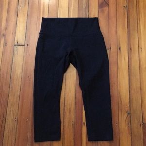 Black Lululemon Crop Leggings